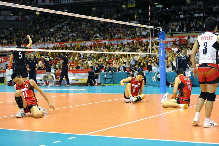 ロンドン五輪の出場権を逃した日本代表。先人たちが味わった悔しい思いが、現在につながっている（2012年6月）　©︎Toshiya Kondo