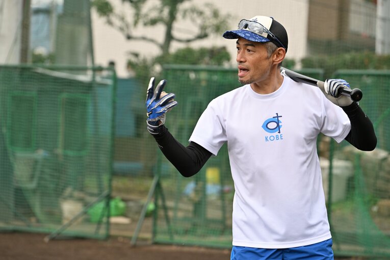 富士高校野球部を指導したイチロー　©Naoya Sanuki