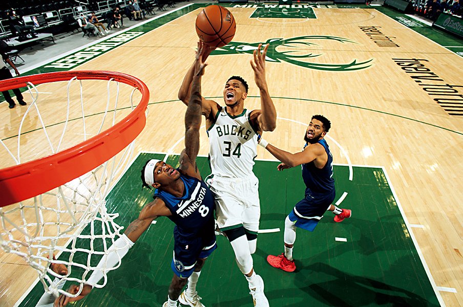 逆境を糧に成長するバックス。アデトクンボのポジティブ思考。~NBAでの連敗の意味~<Number Web> photograph by Getty Images