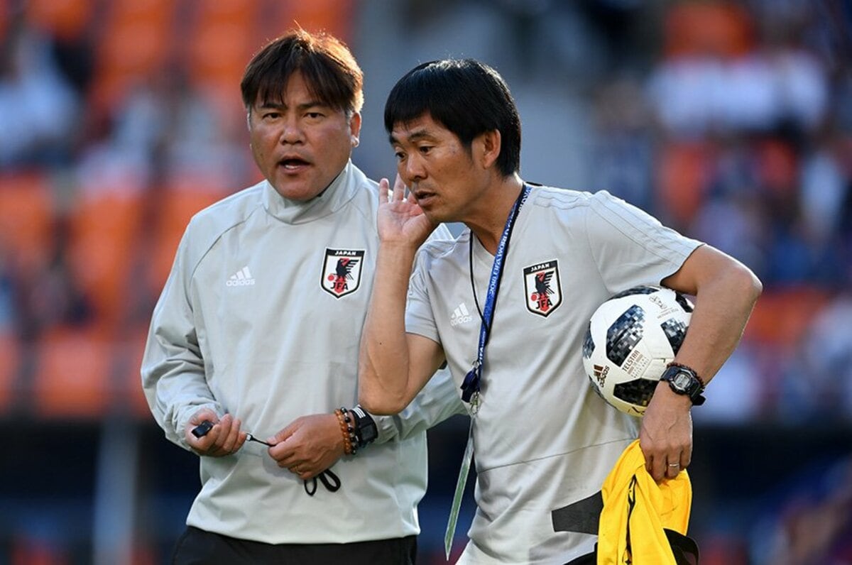 日本代表に トロイカ体制 の提案 ハジメマシテ な新監督は勘弁を サッカー日本代表 Number Web ナンバー