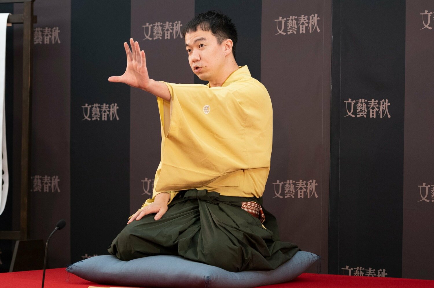 「M-1と決定的に違うのは…」“元は芸人出身”異端の落語家が振り返る“落語界のM-1”決勝戦の全内幕…「熱量が結果につながるのは、自明の理」＜Number Web＞ photograph by BUNGEISHUNJU