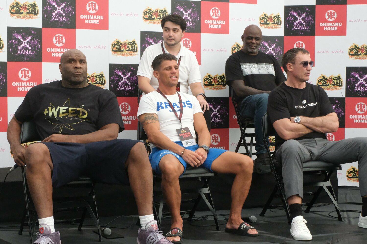 『BreakingDown9』の会見に出席したボブ・サップとアルバート・クラウス。隣にはピーター・アーツ、アーネスト・ホーストの姿も ©Norihiro Hashimoto