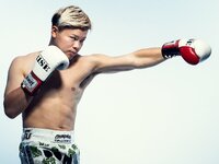 歴史に残る“栄誉ある”敗北――。ドネアに完敗した西岡利晃の偉業。 （2