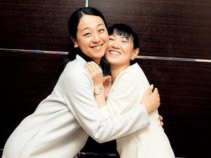 浅田真央&伊藤みどり、特別対談。トリプルアクセルへの思いとバトン。