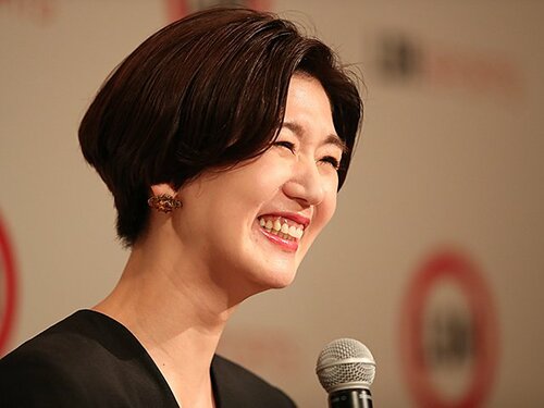 栗原恵、バレー人生に笑顔のピリオド。ケガ、五輪落選も、すべて幸せ