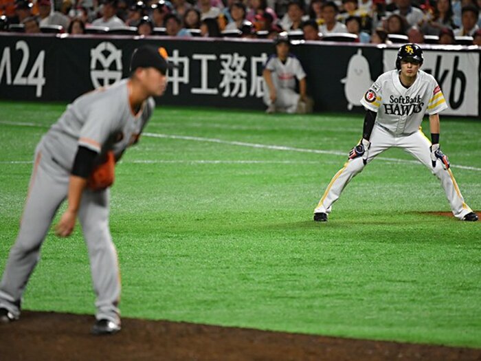 山田哲人、金子侑司、周東佑京。盗塁トレンドは「失敗せず成功」。＜Number Web＞ photograph by Hideki Sugiyama