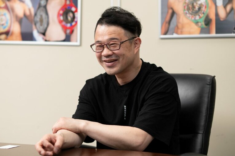 現在は名門・角海老宝石ボクシングジムの会長を務める小堀佑介（43歳） ／ photograph by Tadashi Hosoda