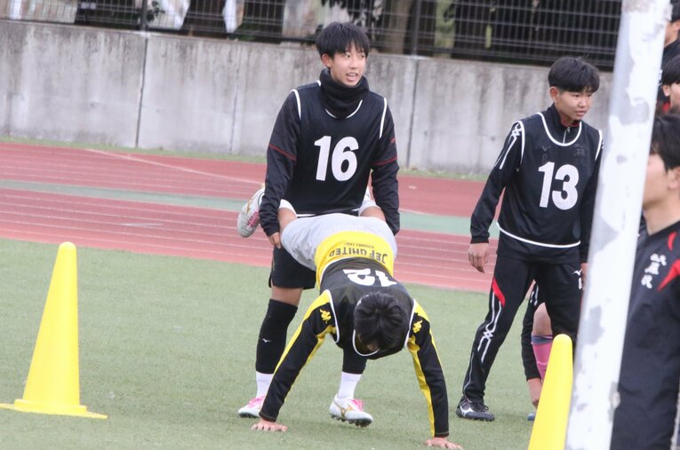 日大藤沢サッカー部の新キャプテンに就任した中村龍剛（筆者撮影）