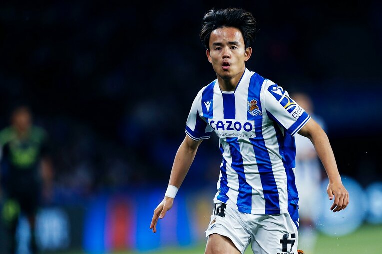 「久保建英がスペイン紙の一面に！」子供サポ「タケが決めるよ」予言通りマドリーを圧倒“ソシエダの熱狂”は翌日も…カメラマンは見た(44)