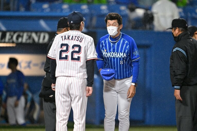 監督の三浦大輔　©Hideki Sugiyama