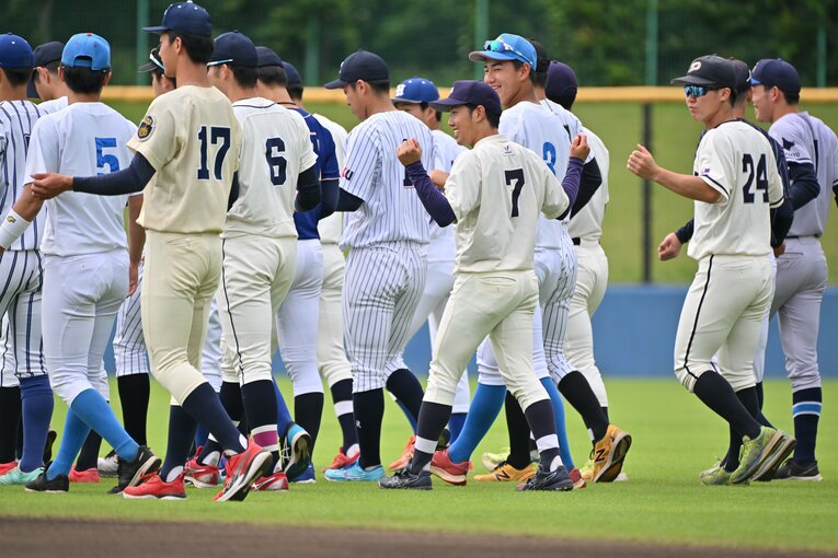 6月中旬に行われた大学代表の選考合宿。ひときわ小柄な飯森（背番号7） ©Hideki Sugiyama
