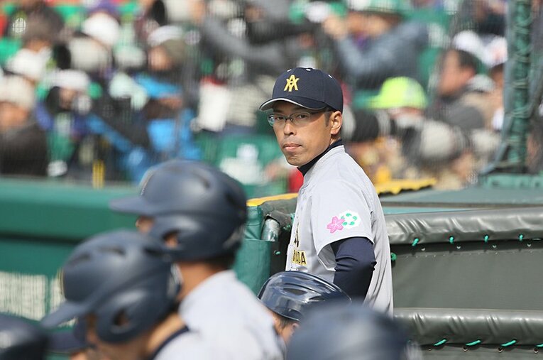 失意のセンバツ落選から19年後、2016年センバツで甲子園初出場を果たした兜森崇朗監督（青森山田） ／ photograph by Ryuki Matsuhashi