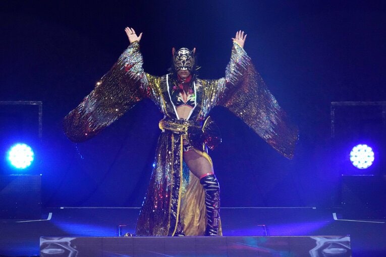 4月23日、横浜アリーナ。マスクをつけて入場したメルセデス・モネ