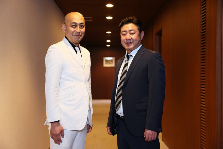 2020年M-1で史上最年長ファイナリストになった錦鯉の長谷川雅紀（左、49歳）と渡辺隆（42歳）