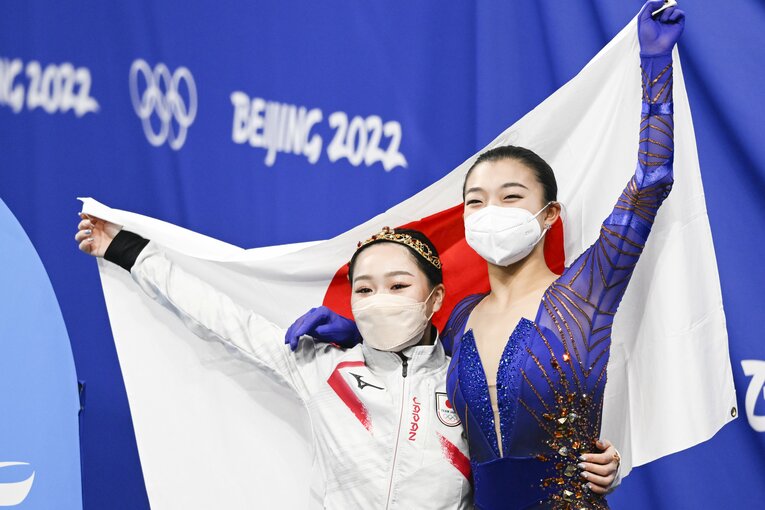 「泣いてる場合じゃない」新女王・坂本花織と中野コーチが守った“フィギュアの品格” 「20年前のスケート」発言のタラソワへ伝えたいこと(42)