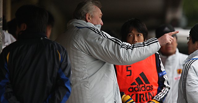 引退発表当日オシムが語った“サッカー選手・中村憲剛”「できることなら撤回してほしい」