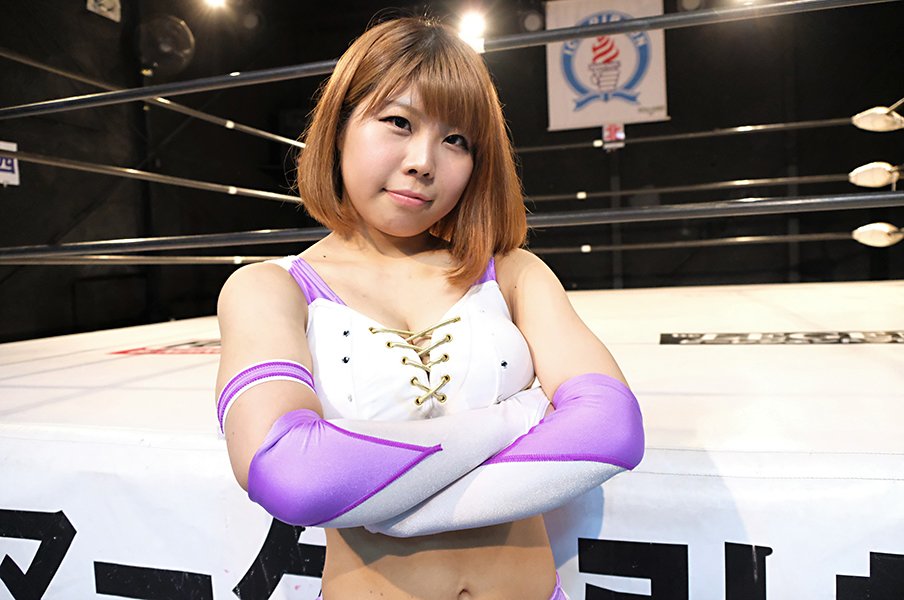 無観客試合で異例のデビュー戦。“時代”と生きるレスラー石川奈青。<Number Web> photograph by Norihiro Hashimoto