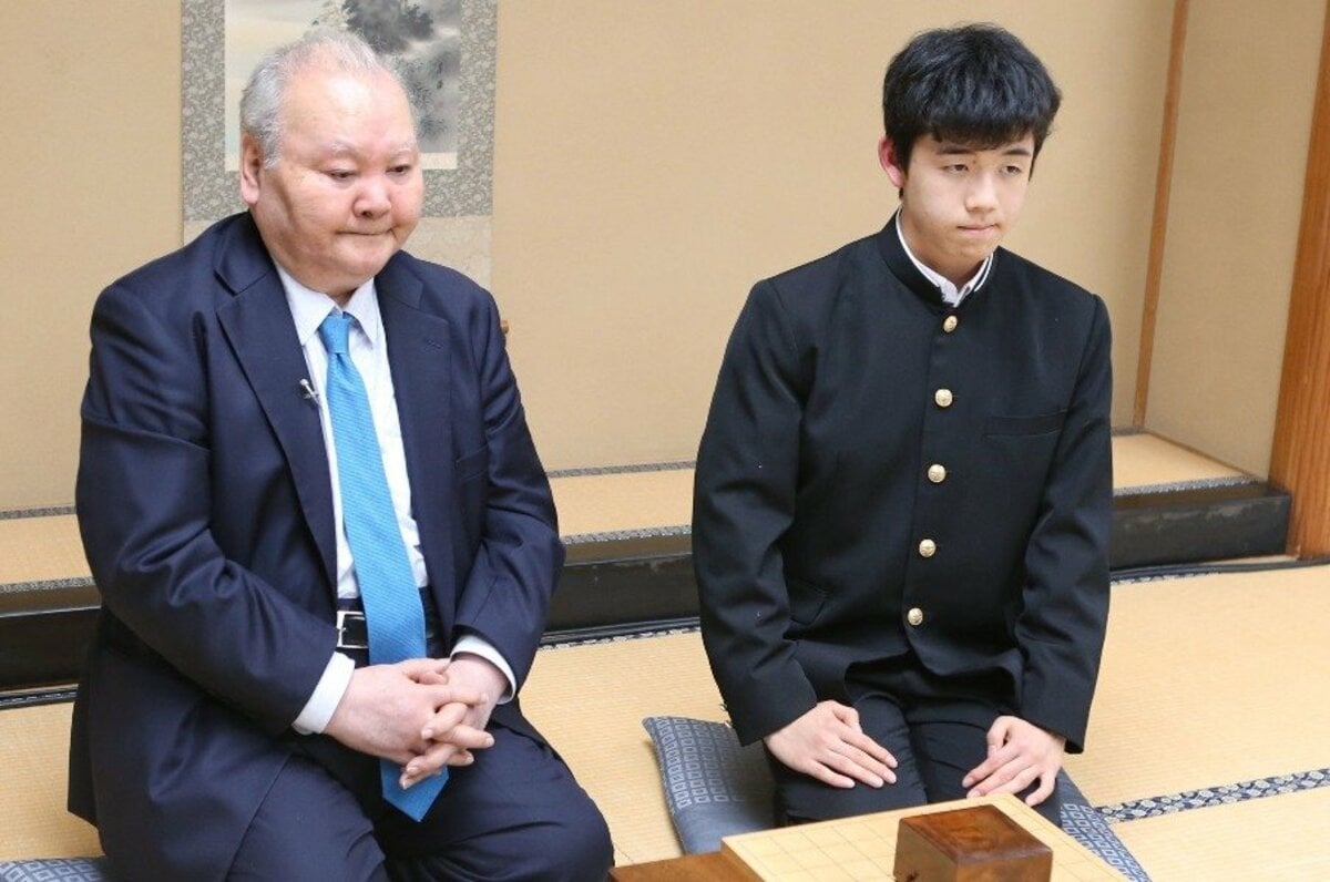 14歳で四段の藤井聡太二冠は別格 プロ棋士になれる人となれない人の決定的な差とは 教授 に聞く 将棋 Number Web ナンバー