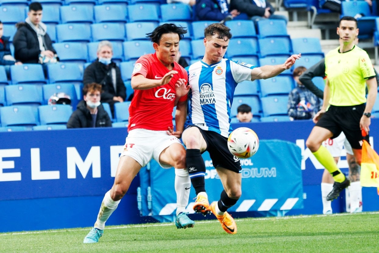 ※写真をクリック、スワイプすると久保のプレーやピッチに倒れて悔しがる様子などをご覧になれます