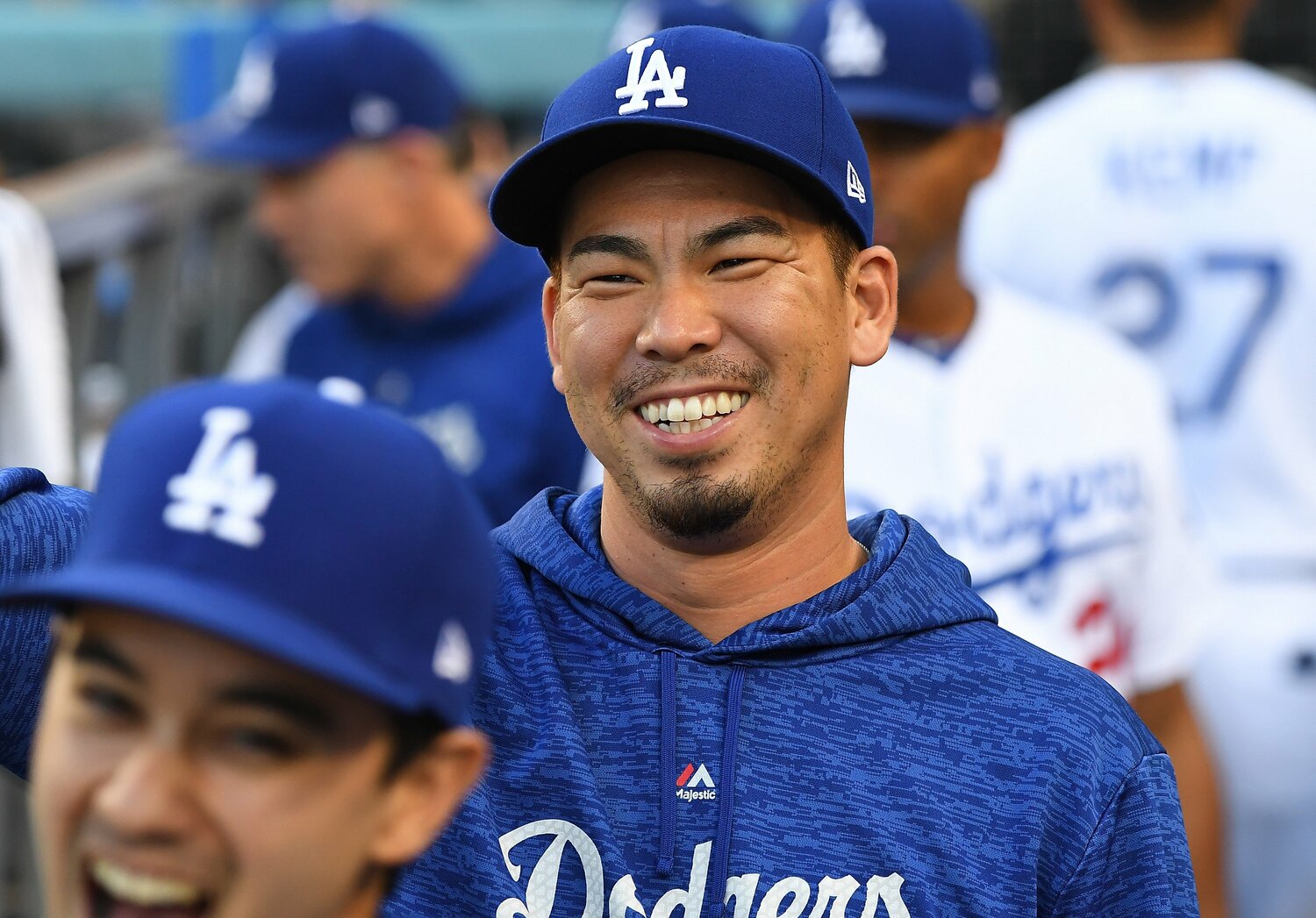 かつてドジャースで活躍した前田健太。手前が当時通訳のウィル・アイアトン　©Jayne Kamin-Oncea/Getty Images