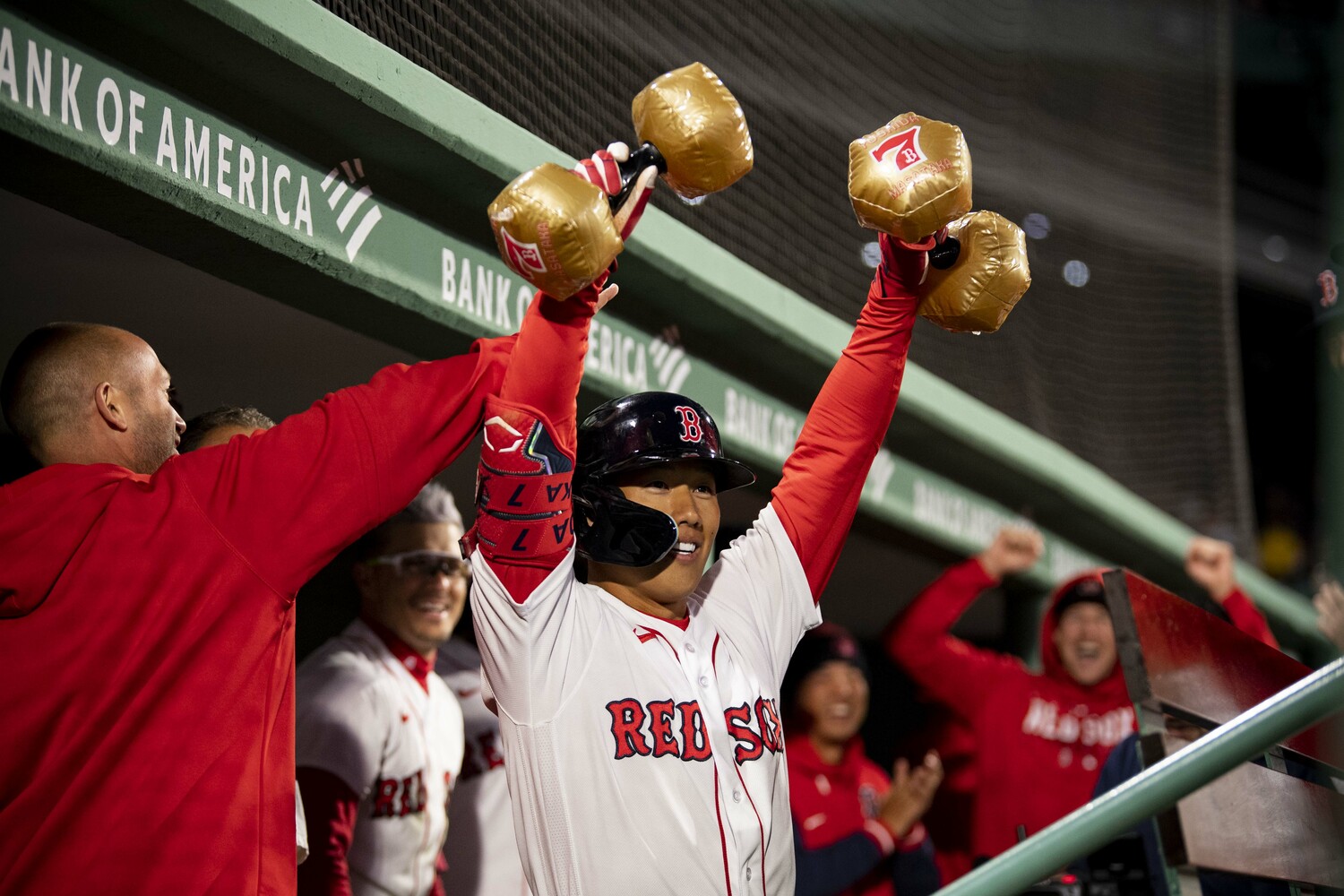 レッドソックスで定着した吉田の「マッチョマン・ダンベル」は、選手たちの思いやりの表れでもあった　©Getty Images
