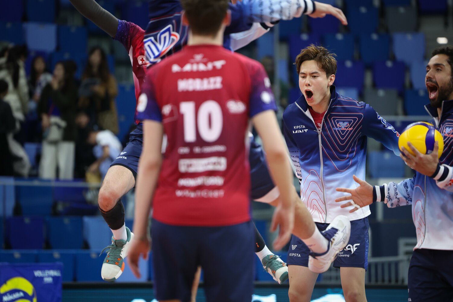 ©️Takahisa Hirano