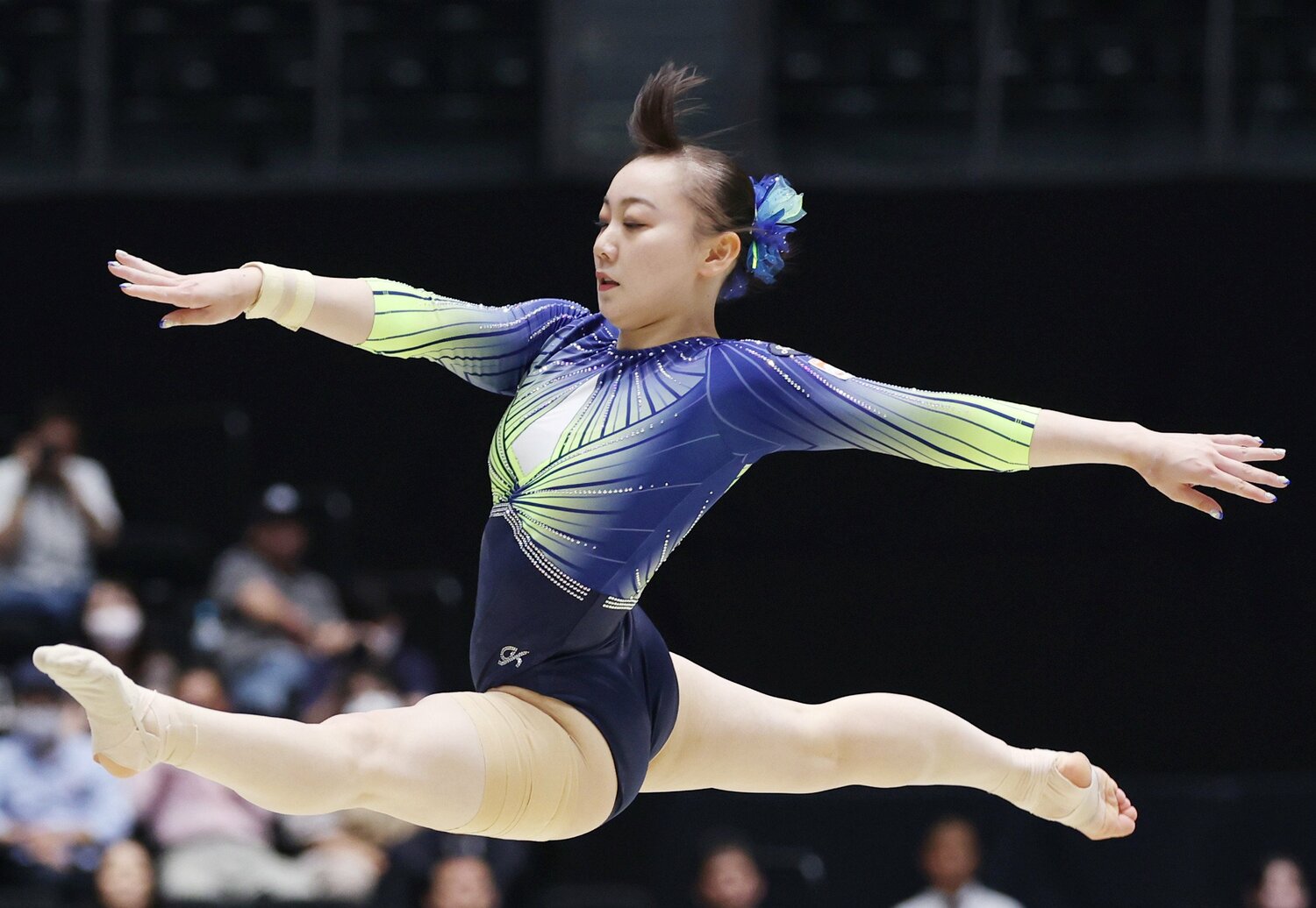 床の演技をする宮田。夢への道は決して閉ざされてはいない　©︎JIJI PRESS