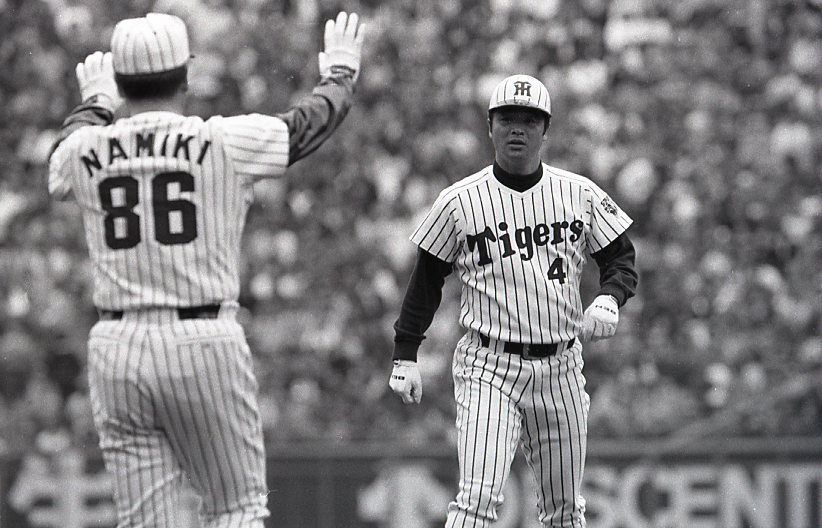 現役時代の川藤（右）　©︎JIJI PRESS