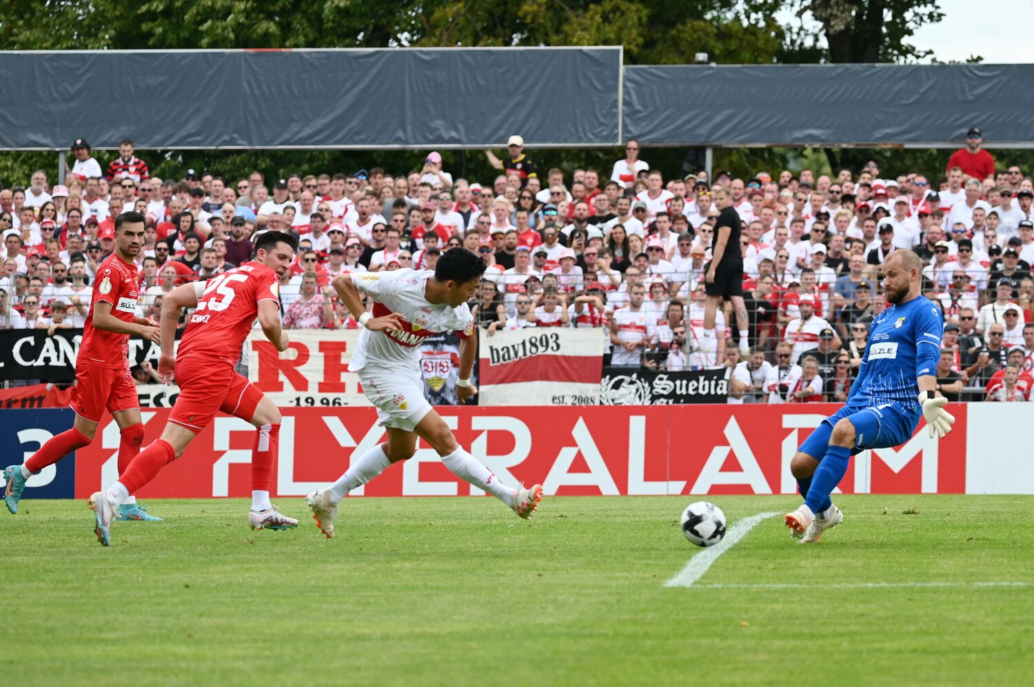 8月12日のカップ戦ではゴールを決めていた遠藤航。チームを統率するキャプテンの移籍は、多くのファンは落胆させた ©︎Getty Images