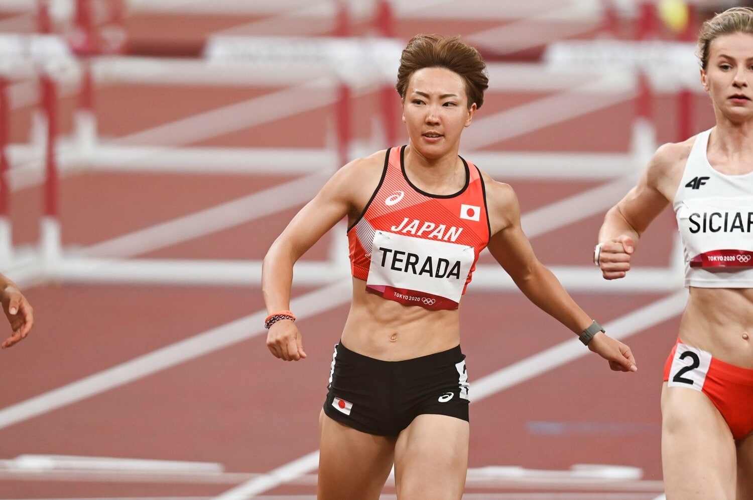 「家族で観たい」と言っていたハズの東京五輪は、100ｍハードルの選手として出場し、準決勝まで進出した　©JMPA