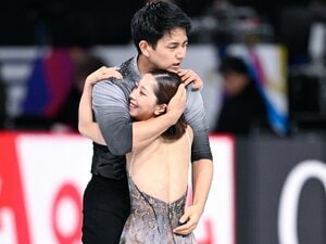 失意の木原龍一の背中に、三浦璃来が手をあてて…GPファイナルで“対照的だった”りくりゅうそれぞれの思い「最後までやりきれたかな、って」