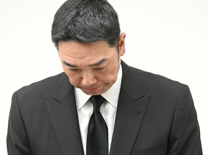 「阿部慎之助前監督の通信簿は“100点、80点、80点”」巨人OBが評価した“監督としての2年強”「球団も編成のミスあった」「厳しい練習はしなきゃダメ」＜Number Web＞ photograph by JIJI PRESS