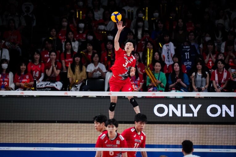 深津旭弘（VNLポーランド戦）　©︎Volleyball World