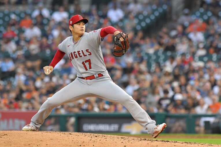 8月18日のタイガース戦では、投打同時出場で勝利に大きく貢献