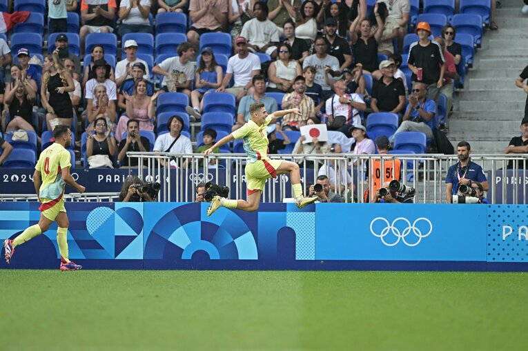 スペインの2点目はまたしてもフェルミン・ロペス　©Takuya Kaneko/JMPA