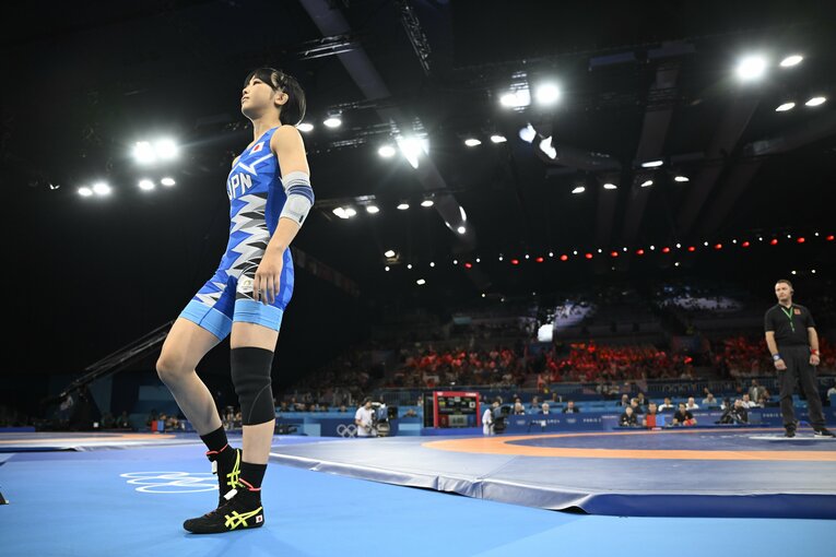 手術をした左ヒジにサポーターを巻き、決勝に臨む藤波朱理　©Asami Enomoto/JMPA