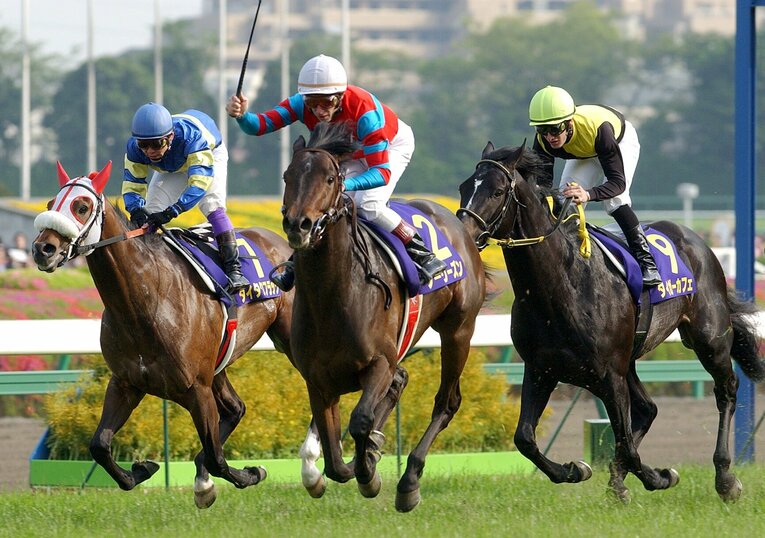 02年の皐月賞（GI）を制したノーリーズン　©JIJI PRESS