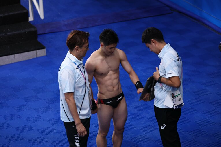 パリ五輪で銀メダルを獲得した玉井陸斗　©JMPA