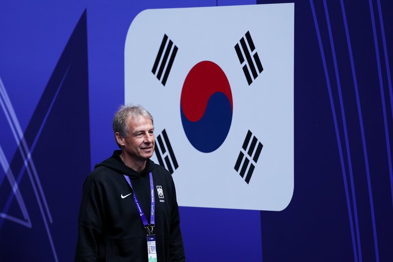 ドイツの伝説的FWであるクリンスマンだが、指揮を執る韓国内での評判は……　©Getty Images