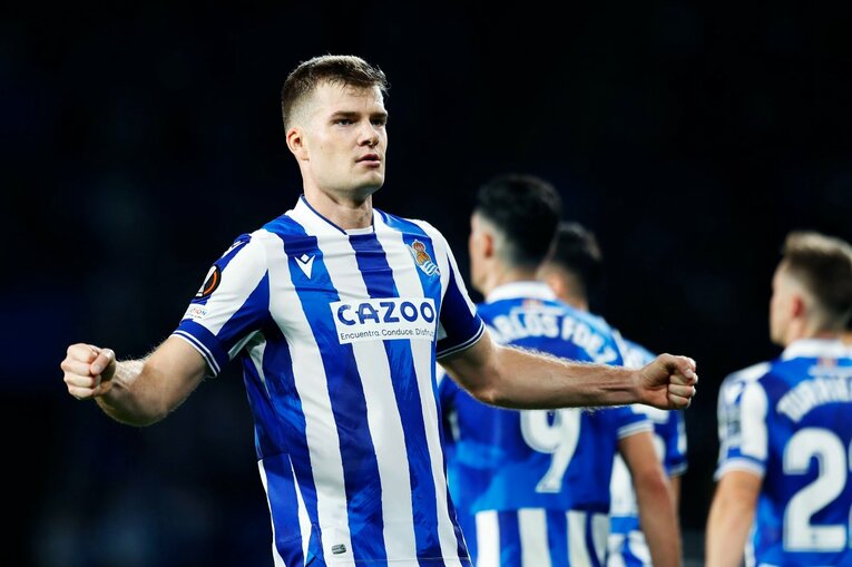 “クボコールに応えるヘディングアシスト”だけでない久保建英の強み 「自信に満ちる右サイドでの落ち着き」をELで撮った(21)