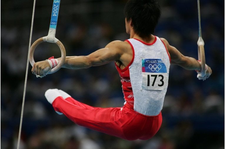 アテネ五輪の冨田洋之 ／ photograph by Takuya Sugiyama/JMPA