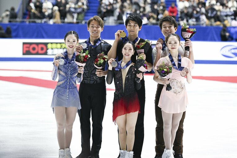 全日本選手権で優勝した三浦璃来・木原龍一　©Asami Enomoto