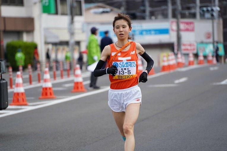 高校時代は怪我、大学入学時には貧血に悩まされてきたことから、五十嵐監督も「継続して走ること」を大事にしてきた　©拓殖大学女子陸上競技部