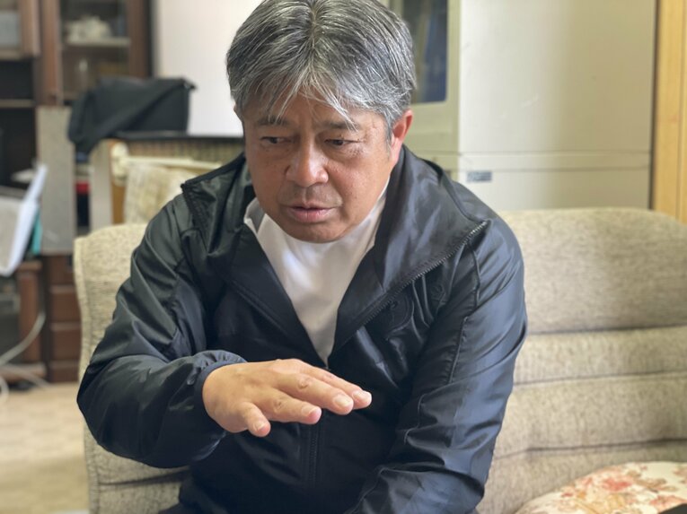 2025年4月撮影、京都廣学館高校コーチ　©︎NumberWeb