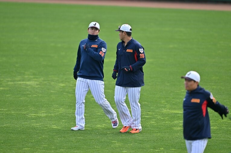 村上と岡本　©Hideki Sugiyama