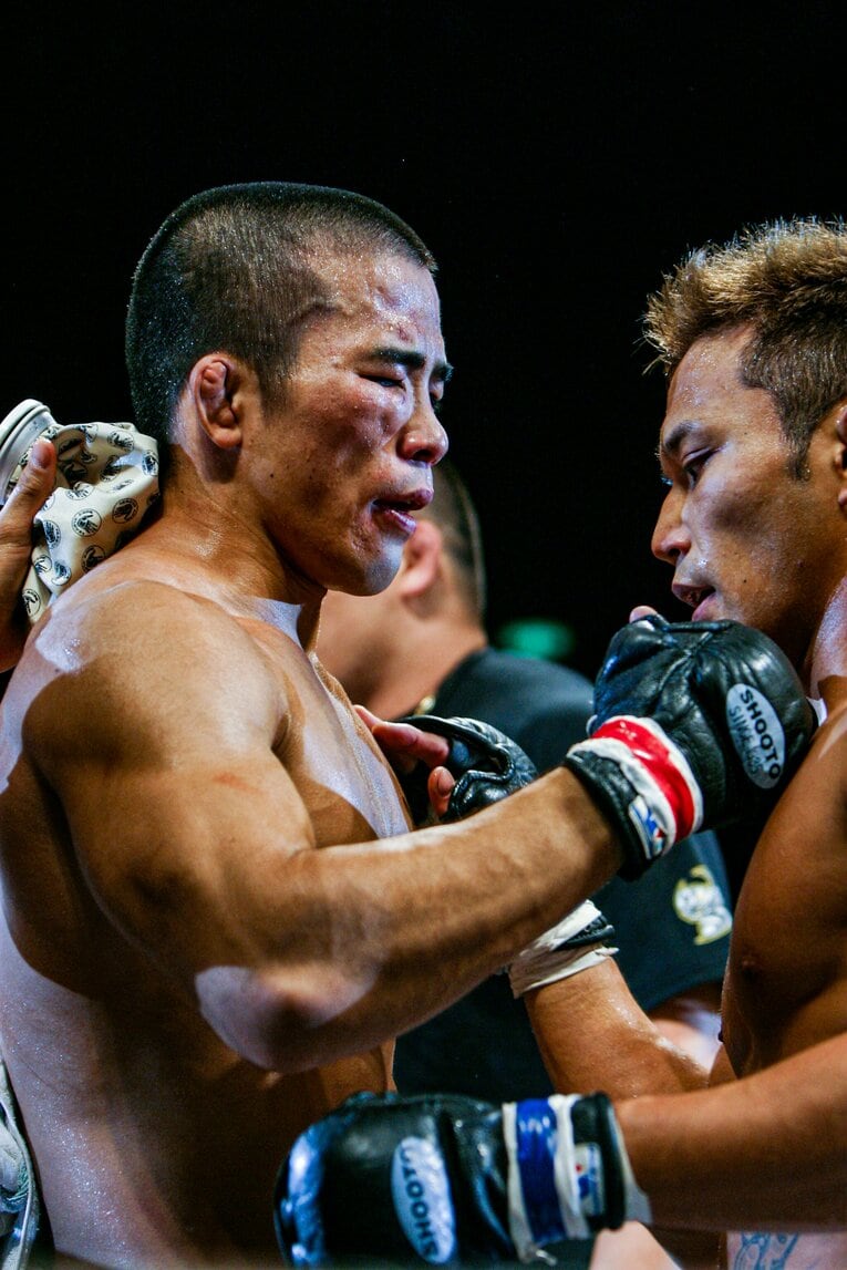 試合後の勝田とKID　©Susumu Nagao