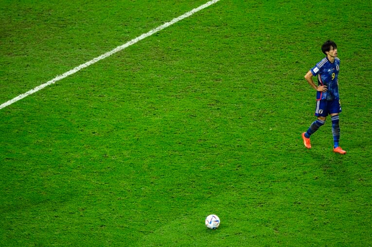 三笘薫のPK（7枚目／全7枚）©Takuya Sugiyama/JMPA