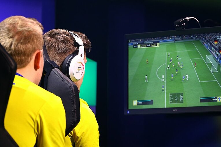 2019年のFIFA eNations Cupの様子 ／ photograph by Press Association/AFLO