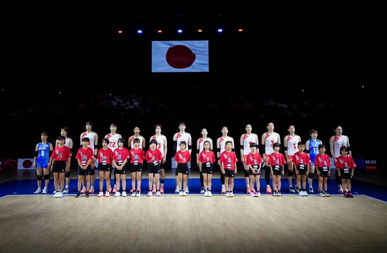 バレーボール女子日本代表（VNLタイ戦）　©︎Volleyball World