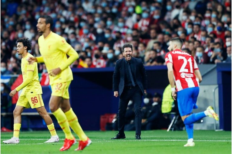 CLで南野拓実はベンチだったけど… 間近で笑うサラー、クロップvsシメオネを撮影したカメラマンが見た「名将の駆け引き」(12)